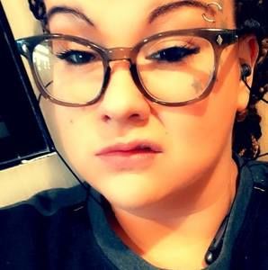 Meet your Posher, Hillary